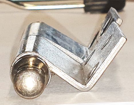 Möbelband altes, rechts Eisen blank, gekröpft, gekröpftes Band für Möbel Bild 2