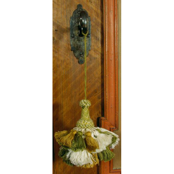 Schlüsselquaste, apfeloliv, beigegold, wollweiß, Länge: 28cm, antike, alte Quaste, Quoddel, Quaddel, nur noch 1 Stück verfügbar, Auslaufmodell