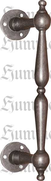 Stoßgriff gekröpft, antik, alt, Eisen geglüht, matt klar lackiert Höhe: 275mm