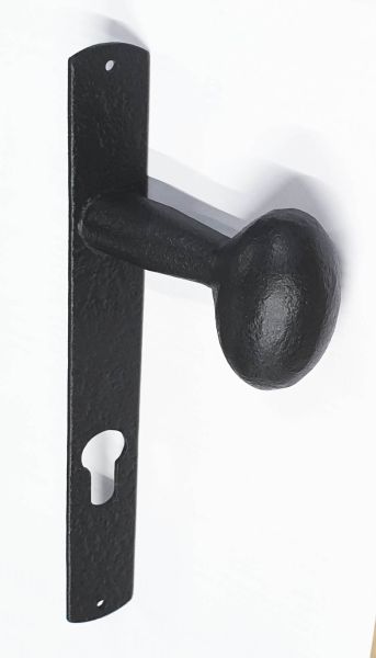 Haustürbeschläge antike, Eisen geschmiedet, gekröpfter Haustürknopf mit Türschild, für eine alte Haustür oder Wohnungseingangstür Bild 2