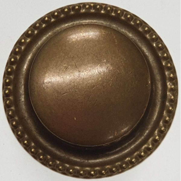 Möbelgriffe antik, Knopfgriff, Messing patiniert, aus dem Biedermeier Bild 2