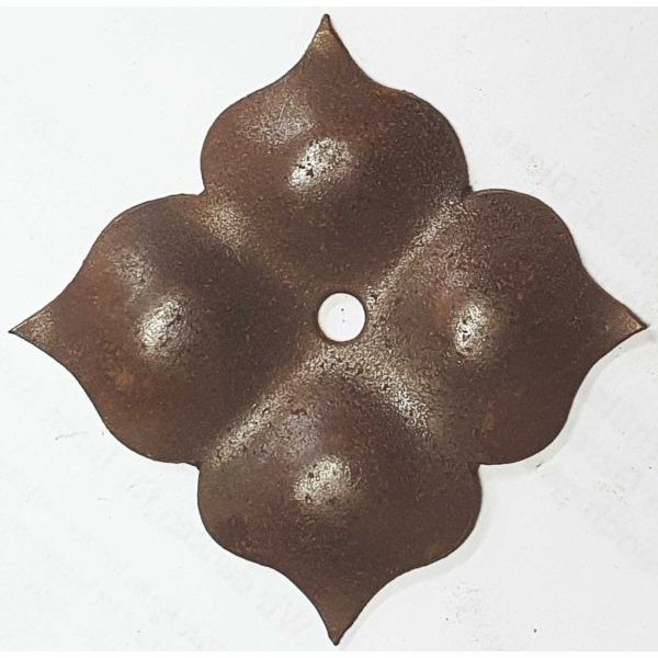 Rosette, Eisen gerostet. In Handarbeit gefertigt. Bohrung 4,5mm, nur noch 5 Stück verfügbar (HL)