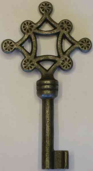 Schlüssel aus Eisen gegossen und gerostet, antik, alt (L)