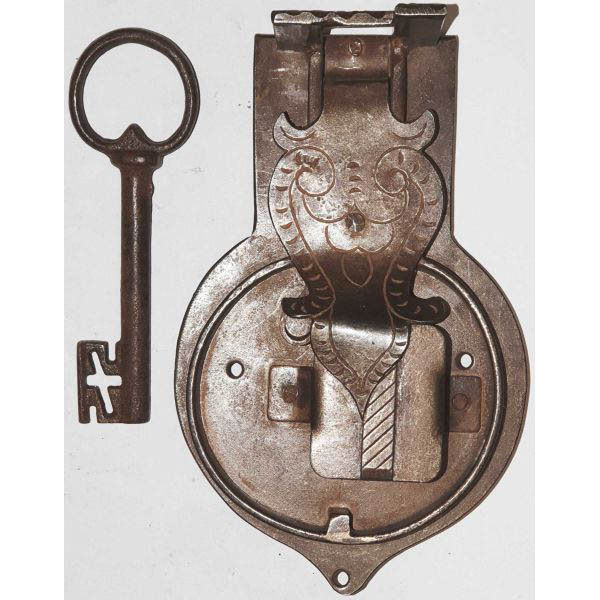 Antikes handgefertigtes Truhenschloss historisches, altes mit Haken und Schlüssel, Eisen rostig, Dorn 112mm, Einzelstück, nur 1 x verfügbar (L)