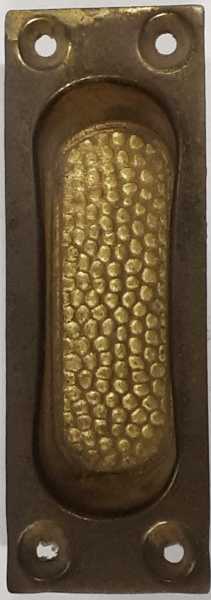 Muschelgriff Messing antik, Schiebetürmuschel geprägt, Einzelstück, nur 1 Stück verfügbar, original alter Beschlag