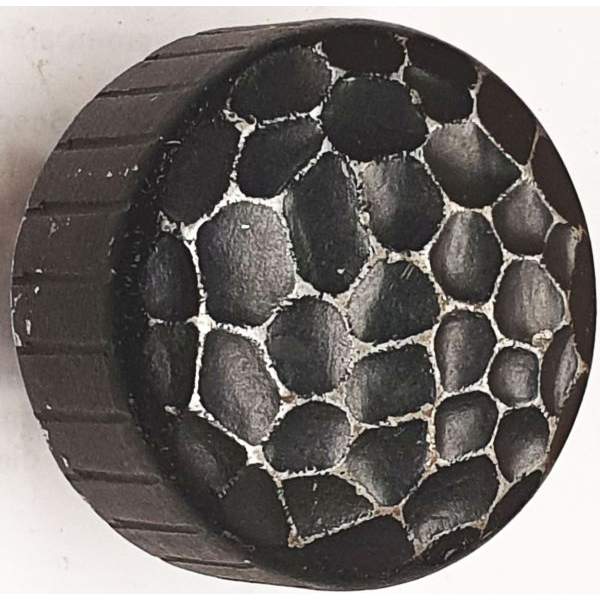 Haustürknopf Eisen gehämmert, verzinkt, schwarz durchgerieben,Haustürgriff, mit 8mm Innenvierkant, Bunddurchmesser: 18,7 mm, nur 1 Stück verfügbar, Einzelstück