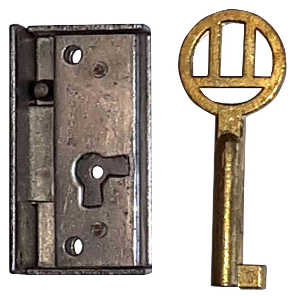 Mini-Kastenschloss, Eisen blank, mit hell vermessingtem Schlüssel, Dorn 10mm rechts Bild 2