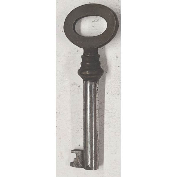 Schlüssel antike alte Form, aus Eisen mit Messingreide mit gefrästem Chubbart für Schließung 1 zierlich, nur noch 4 Stück verfügbar