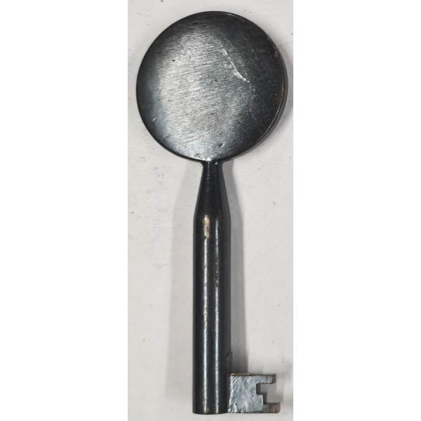 Schlüssel antike alte Form, aus Messing dunkel patiniert mit gefrästem Chubbart für Schließung 1 niedrig, nur 5 x verfügbar