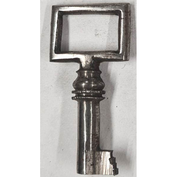 Schlüssel antike alte Form, aus Eisen blank mit gefrästem Chubbart für Schließung 6 niedrig