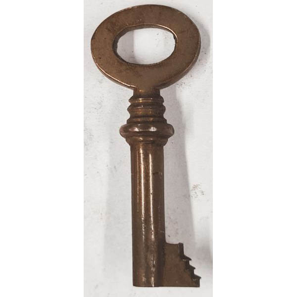 Schlüssel antike alte Form, aus Messing patiniert mit gefrästem Chubbart für Schließung 6, nur noch 1 Stück verfügbar