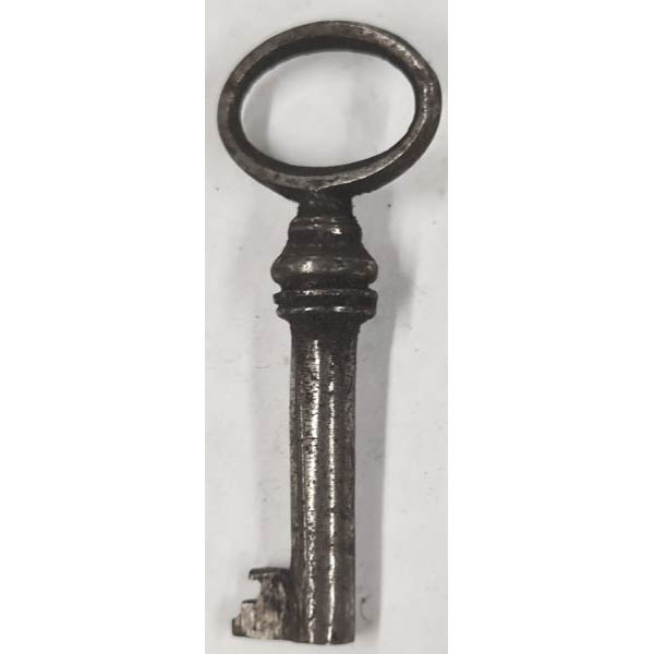 Schlüssel antike alte Form, in Eisen blank mit Bart 3 für Zuhaltungen