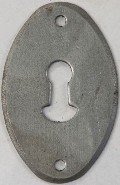 Schlüsselschild, Eisen blank. Aus Blech gestanzt und geprägt.