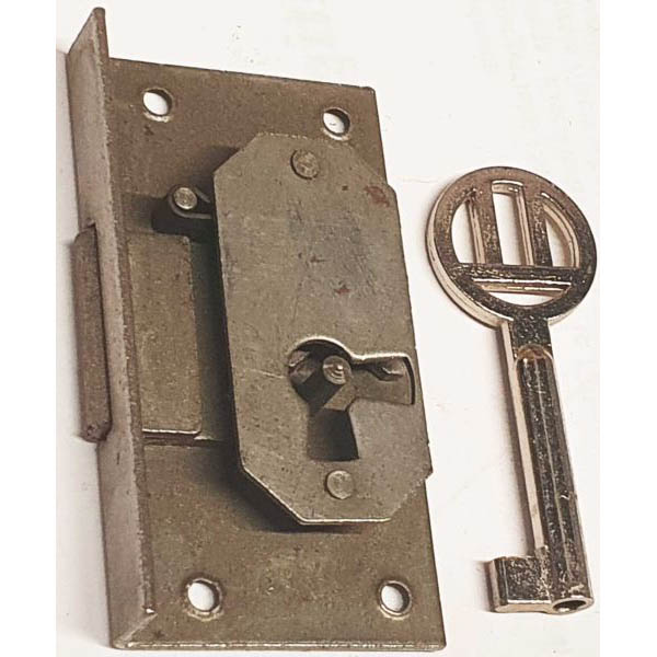 Einlassschloß, Eisen blank mit vernickeltem Schlüssel, Dorn 20mm rechts, antik, alt