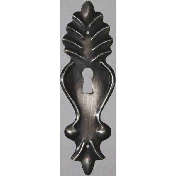 Schlüsselschild, Eisen patiniert und durchgerieben. Aus Blech gestanzt und geprägt, nur noch 2 x verfügbar