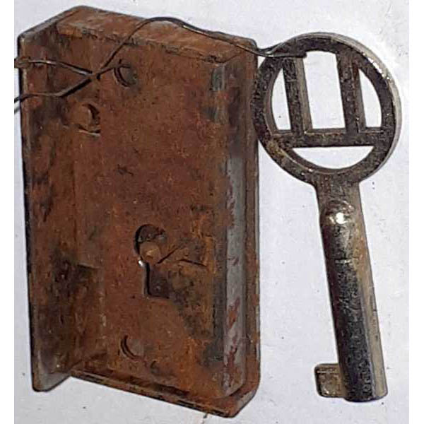 Mini-Kastenschloss, Eisen angerostet, mit Schlüssel, Dorn 10mm rechts