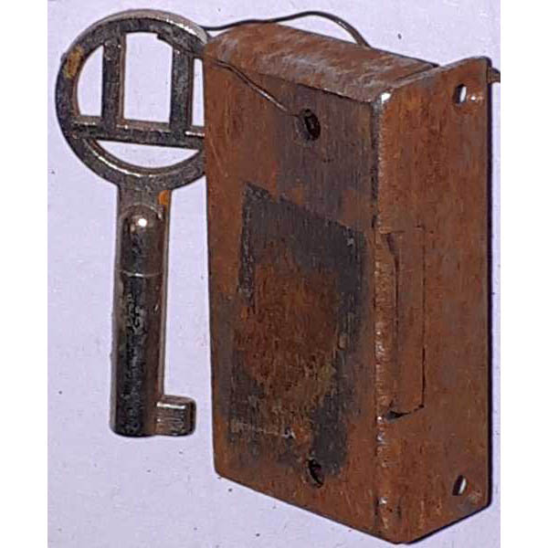 Mini-Kastenschloss, Eisen angerostet, mit Schlüssel, Dorn 10mm rechts Bild 2