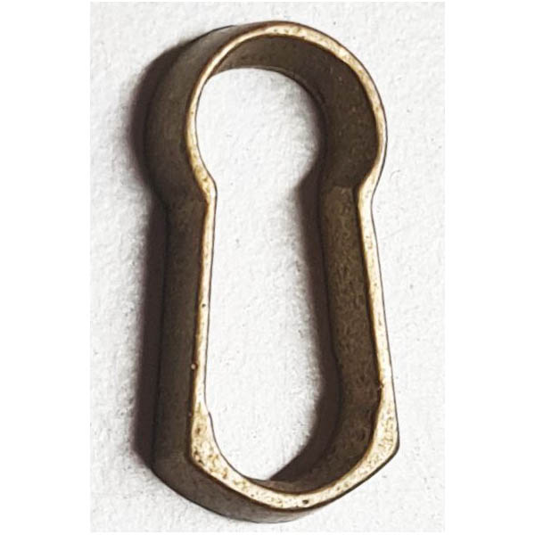 Schlüsselbuchse, Messing patiniert. Aus Messing gefertigt. Zum Einlassen. Innen: 21,5x7,5mm, nur 1 x verfügbar