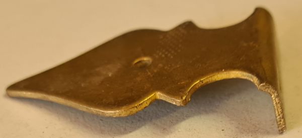 Schließblech Messing roh, Abkantung 10mm lang, nur 1 x verfügbar
