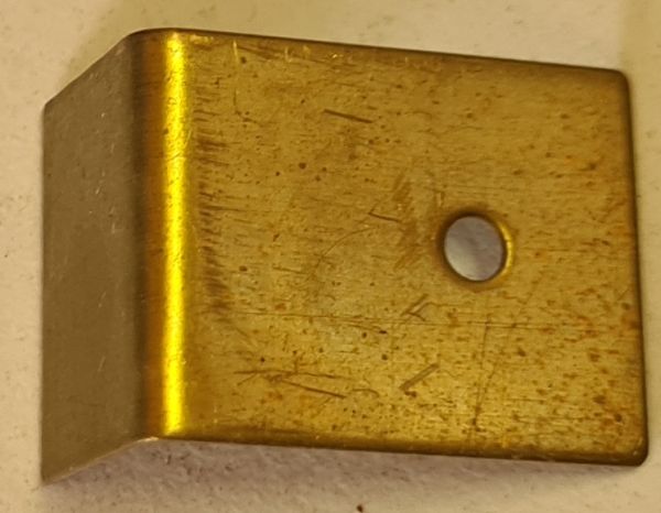 Schließblech Messing roh, Abkantung 13,5mm lang, nur 5 x verfügbar