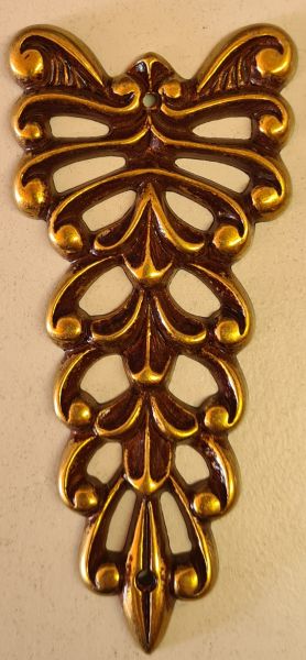 Applikation antik, Zierteil Messing gegossen patiniert, nur noch 1 Stück verfügbar, Restposten