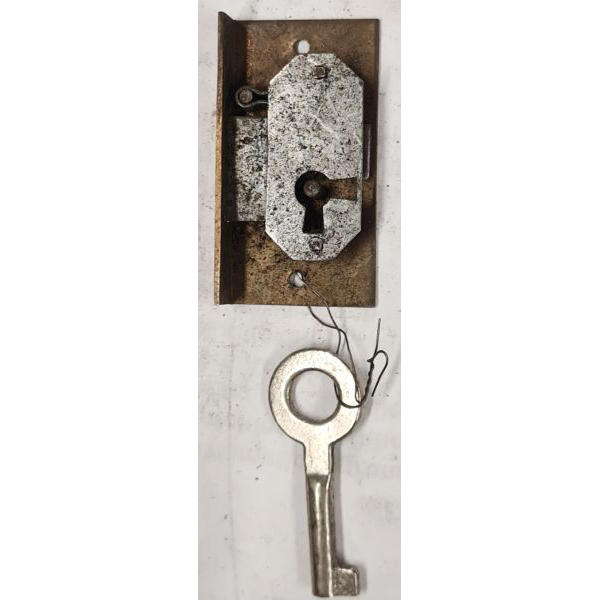 Einlassschloß alt, antik, Messing roh, mit vernickeltem Schlüssel, Dornmaß 12mm rechts, lad, Einzelstück, nur noch 1 x verfügbar