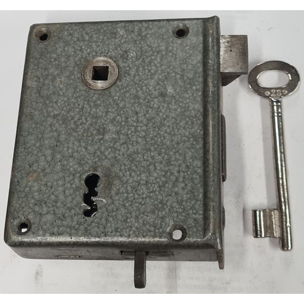 BB-Kastenschloss Eisen hammerschlag lackiert, DIN links, Dornmaß 60mm links, mit schiessender Falle, zweitourig, mit vernickeltem Schlüssel und Nachtriegel, Distanzmaß 55mm, Einzelstück, nur 1 x verfügbar