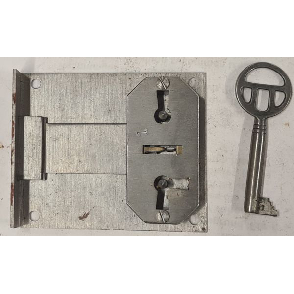 Einlassschloß, Eisen blank mit vernickeltem Schlüssel, Dorn 55mm rechts, links und lad verwendbar, antik, alt