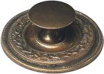 Beschläge historisch, Knopfgriff, Messing patiniert, Rosette mit Knopf und Schraube