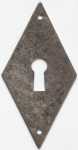 Schlüsselschild, Eisen altverzinnt, Beschläge historisch, mittelgroße Raute senkrecht