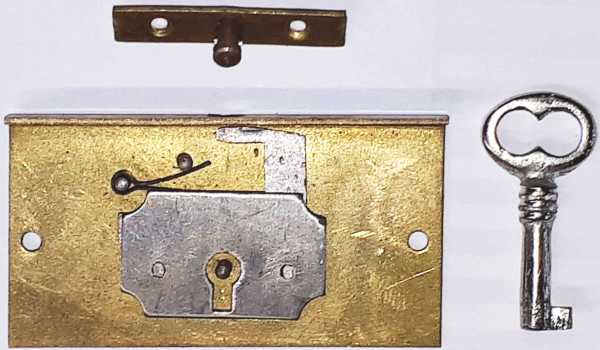 Einlassschatullenschloß antik alt, Messing roh, mit Schlüssel, Dornmaß 22mm. Für kleine Truhen oder Schmuckkästchen