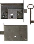 Kastenschloß, Eisen gerostet und gewachst, mit Schlüssel, Dornmaß 100mm links, Schnappriegel