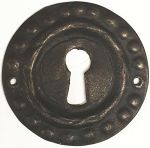 Schlüsselschild handgefertigt, getrieben, Eisen gerostet. Aus Blech in Handarbeit produziert, nur noch 3 x verfügbar (HL)