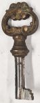 Schlüssel antike alte Form, aus Eisen mit Messingreide mit gefrästem Chubbart für Schließung 6 zierlich, nur 1 x verfügbar