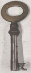 Schlüssel antike alte Form, aus Eisen mit Messingreide mit gefrästem Chubbart für Schließung 2 zierlich, nur noch 2 Stück verfügbar