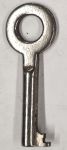 Schlüssel antike alte Form, aus Eisen angerostet mit gefrästem Bart für Schließung 7a, abgenutzt
