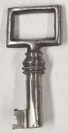 Schlüssel antike alte Form, aus Eisen blank mit gefrästem Chubbart für Schließung 2 niedrig