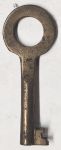Schlüssel antike alte Form, aus Messing patiniert mit gefrästem Chubbart für Schließung 3 zierlich