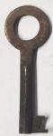 Schlüssel antike alte Form, aus Messing patiniert mit gefrästem Chubbart für Schließung 2 zierlich