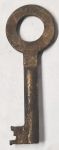 Schlüssel antike alte Form, aus Messing patiniert mit gefrästem Chubbart für Schließung 2 zierlich