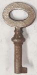 Schlüssel antike alte Form, aus Eisen angerostet mit geradem Bart