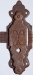 Vitrinenschloss ohne Stulpe, Eisen gerostet mit Schlüssel, Dorn 23mm, rechts und links verwendbar, mit Schlüssel.