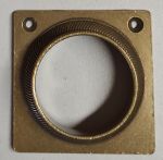 Kapitell alt, Messing gegossen und patiniert, außen: 41mm, Innen: 37,5mm, Platte 58x58mm nur noch 1 Stück verfügbar, Restposten