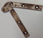 Zapfenband gekröpft, Eisen angerostet, einzelnes Band, Restposten, nur einmal verfügbar.