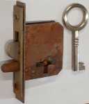 Einsteckschloß, mit vernickeltem Schlüssel, Dorn 20mm rechts, Rollladenschloss