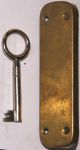 Schubstangenschloss Messing patiniert, Dorn 14mm, mit Stangen und vernickeltem Schlüssel, mit Zubehör, Einzelstück, keine weiteren lieferbar