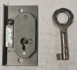 Einlassschloß, Eisen blank mit Eisenschlüssel, Dorn 14mm rechts, antik, alt, Einzelstück, keine weiteren lieferbar
