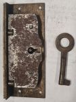 Schatullenschloss, Eisen mit Eisenschlüssel, original alt, Dorn 22mm, für Schatullen und kleine Truhen, nur noch 1 Stück verfügbar