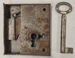 Kastenschloss, Dorn 30mm, rechts, antik, alt, Eisen angerostet, mit Schlüssel, nur 1 x verfügbar